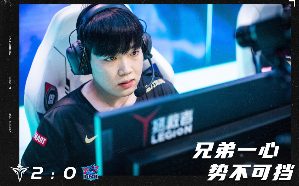 包含Rookie关键节点势不可挡，C9带队取胜！的词条
